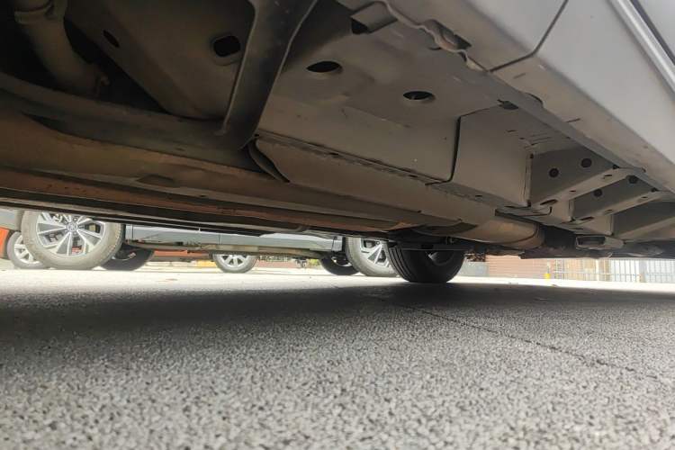 Used Cadillac SRX 2011 3.0L Luxury Model Chassis Rear Right