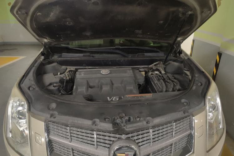 Used Cadillac SRX 2011 3.0L Flagship Edition Engine Bay