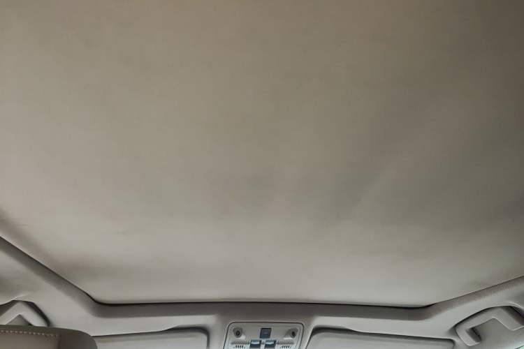 Used Cadillac SRX 2011 3.0L Luxury Model Headliner