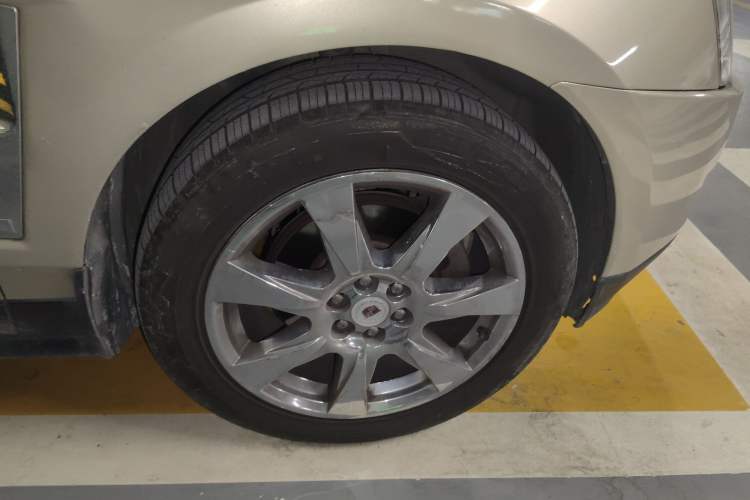Used Cadillac SRX 2011 3.0L Flagship Edition Right Front Wheel Hub