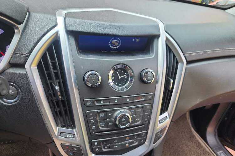 Used Cadillac SRX 2012 3.0L Luxury Model Audio And AC Panel