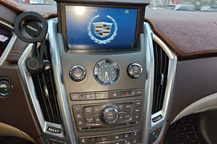 Used Cadillac SRX 2012 3.0L Leading Model Audio And AC Panel