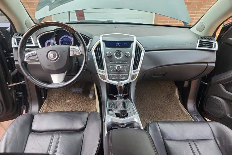Used Cadillac SRX 2012 3.0L Luxury Model Center Console
