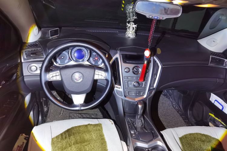 Used Cadillac SRX 2012 3.0L Comfort Model Center Console