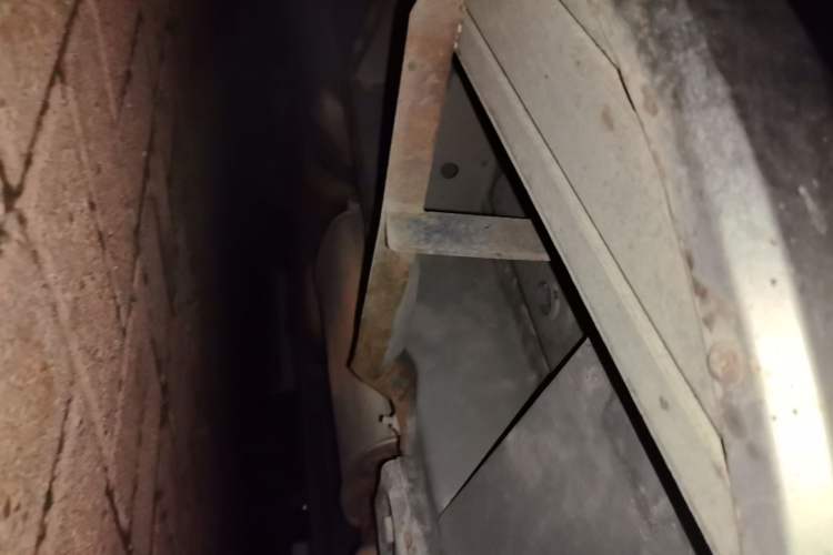 Used Cadillac SRX  Chassis Front Right