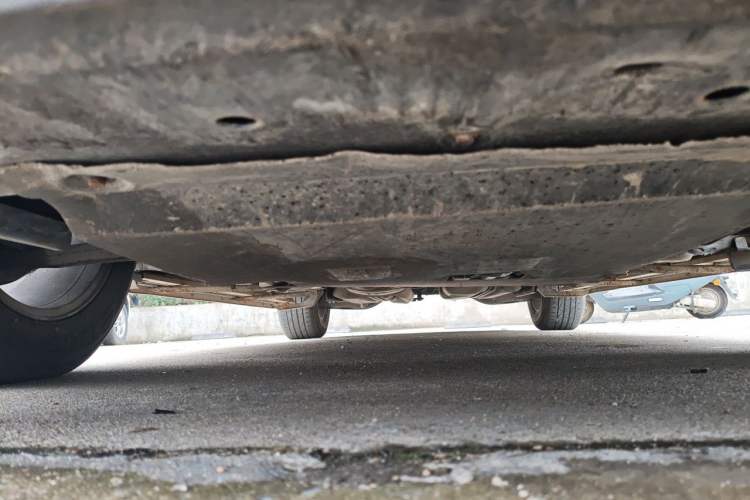 Used Cadillac SRX 2012 3.0L Comfort Model Chassis Front
