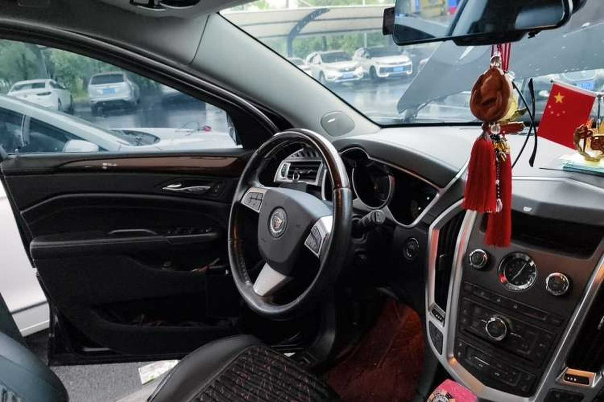 Used Cadillac SRX 2012 3.0L Elite Edition Driver Seat