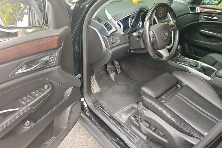 Used Cadillac SRX 2012 3.0L Luxury Model Driver Seat