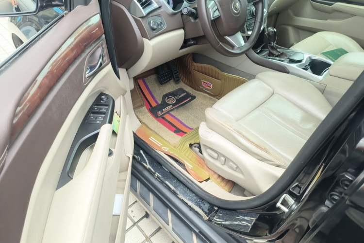 Used Cadillac SRX 2012 3.0L Elite Edition Driver Seat
