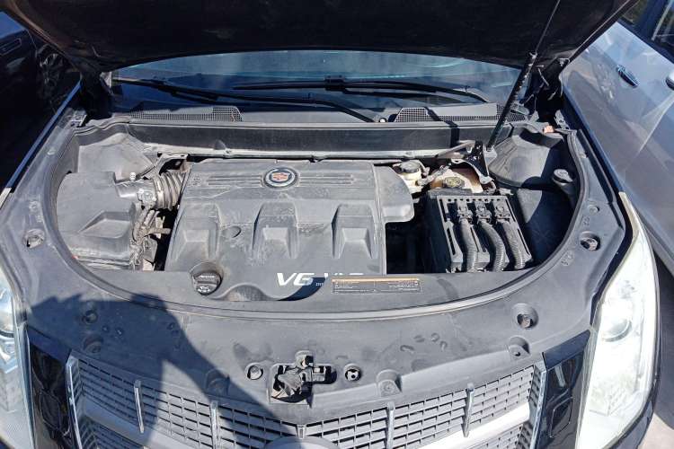 Used Cadillac SRX 2012 3.0L Luxury Model Engine Bay