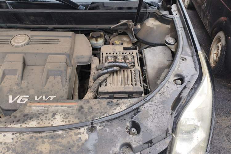 Used Cadillac SRX 2012 3.0L Elite Edition Engine Bay Left