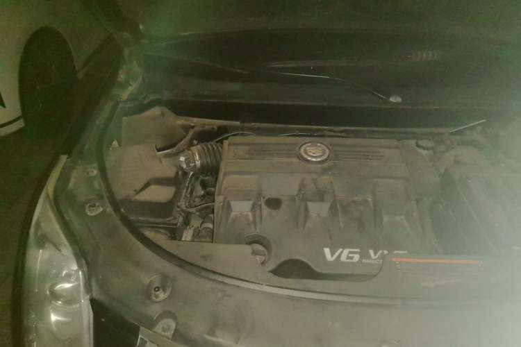 Used Cadillac SRX  Engine Bay Right
