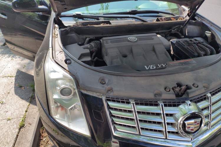 Used Cadillac SRX 2012 3.0L Elite Edition Engine Bay Right