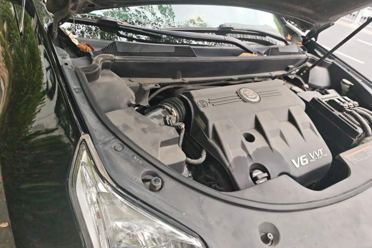 Used Cadillac SRX 2012 3.0L Luxury Model Engine Bay Right