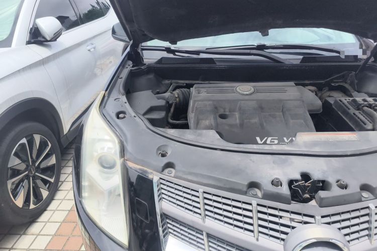 Used Cadillac SRX 2012 3.0L Elite Edition Engine Bay Right