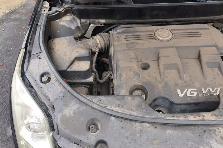 Used Cadillac SRX 2012 3.0L Elite Edition Engine Bay Right