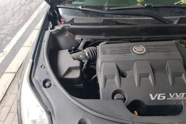 Used Cadillac SRX 2012 3.0L Comfort Model Engine Bay Right