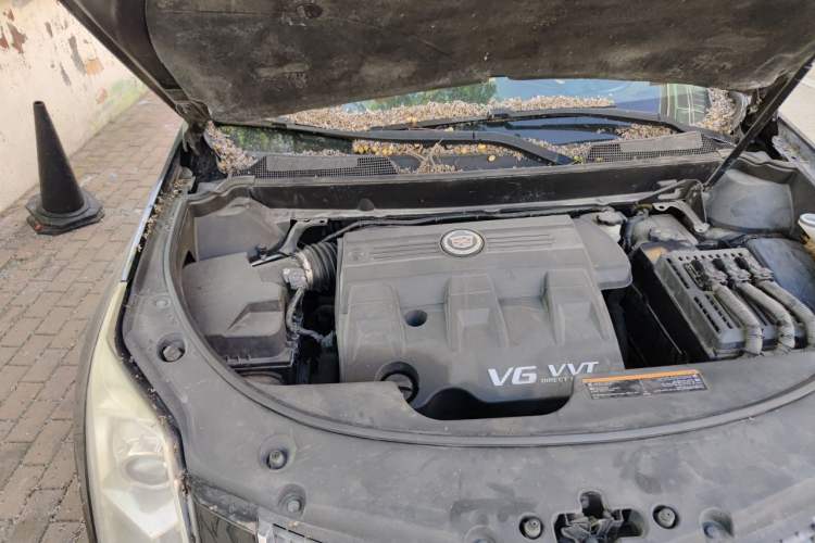 Used Cadillac SRX 2012 3.0L Elite Edition Engine Bay Right