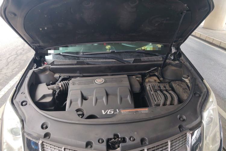 Used Cadillac SRX 2012 3.0L Comfort Model Engine Bay