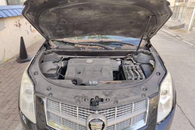 Used Cadillac SRX 2012 3.0L Elite Edition Engine Bay