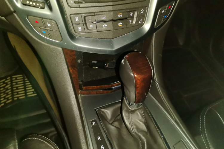 Used Cadillac SRX  Gear Lever