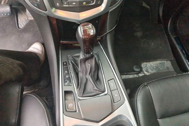 Used Cadillac SRX 2012 3.0L Luxury Model Gear Lever