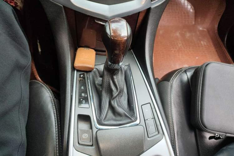 Used Cadillac SRX 2012 3.0L Elite Edition Gear Lever