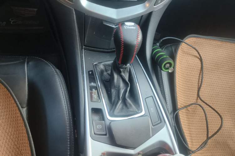Used Cadillac SRX 2012 3.0L Comfort Model Gear Lever