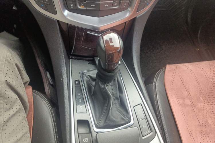 Used Cadillac SRX 2012 3.0L Elite Edition Gear Lever