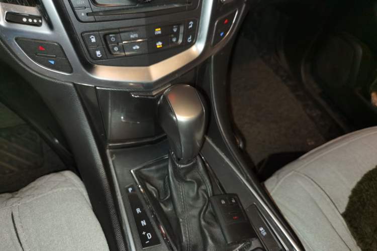 Used Cadillac SRX 2012 3.0L Comfort Model Gear Lever