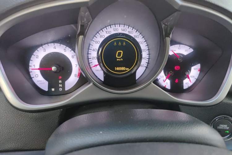 Used Cadillac SRX 2012 3.0L Elite Edition Odometer Close Up