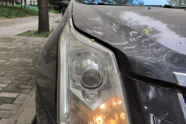 Used Cadillac SRX 2012 3.0L Flagship Version Right Front Headlight