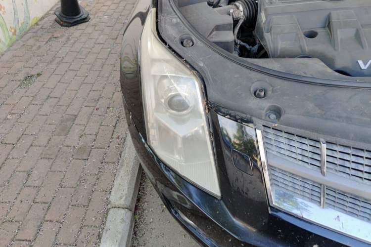 Used Cadillac SRX 2012 3.0L Elite Edition Right Front Headlight
