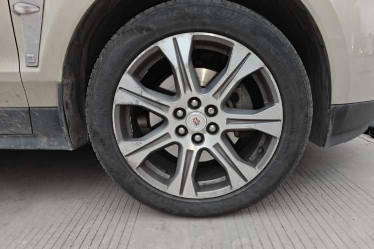 Used Cadillac SRX 2012 3.0L Leading Model Right Front Wheel Hub
