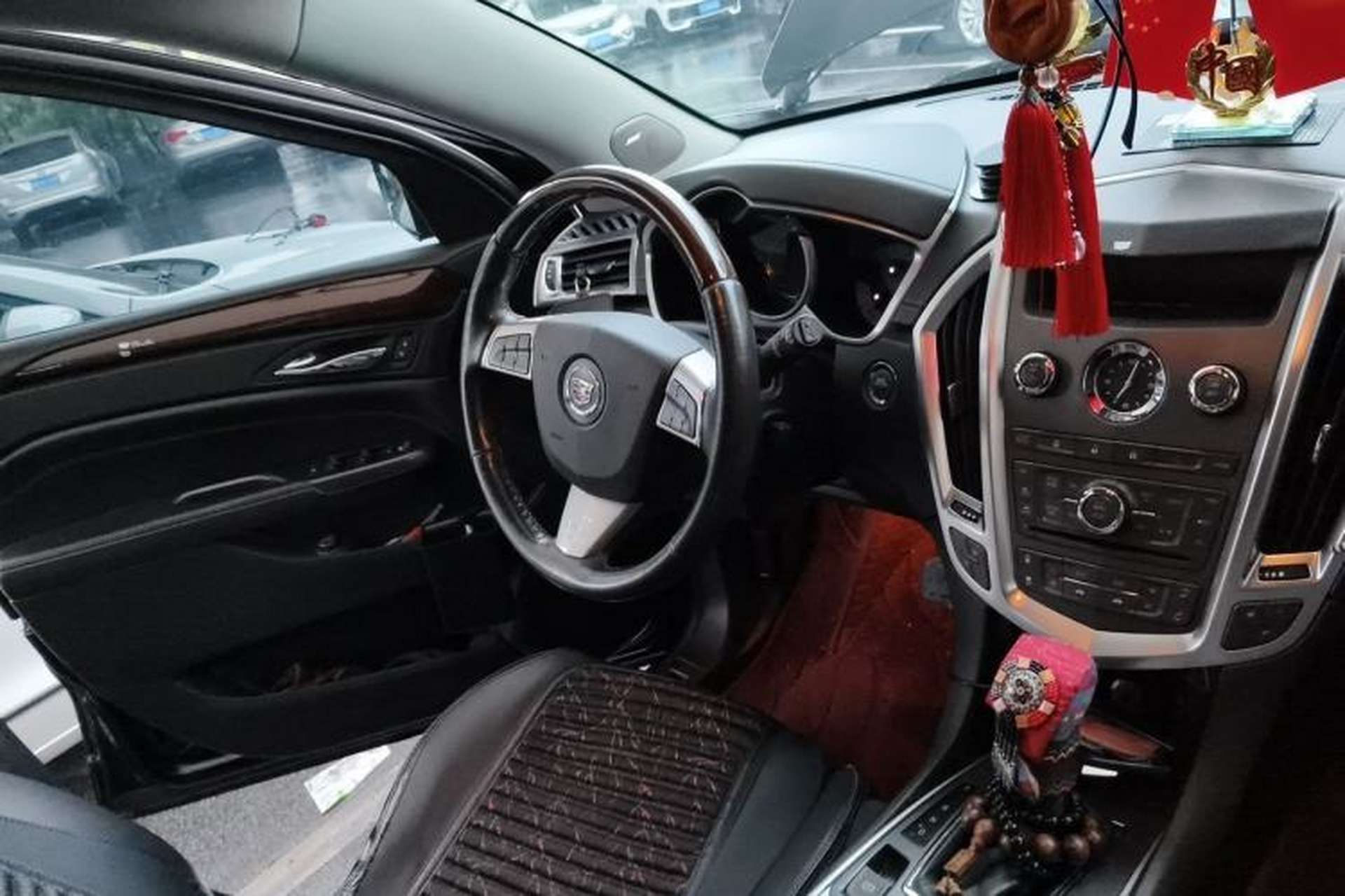 Used Cadillac SRX 2012 3.0L Elite Edition Steering Wheel