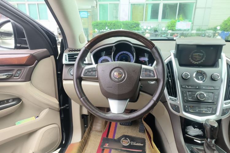 Used Cadillac SRX 2012 3.0L Elite Edition Steering Wheel