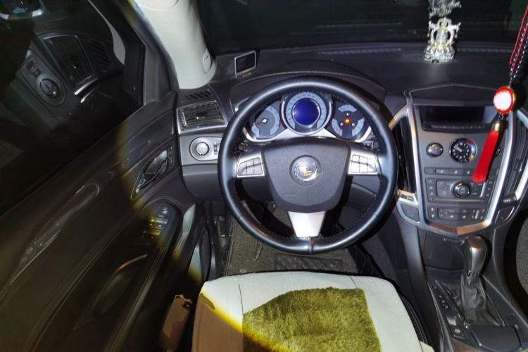 Used Cadillac SRX 2012 3.0L Comfort Model Steering Wheel