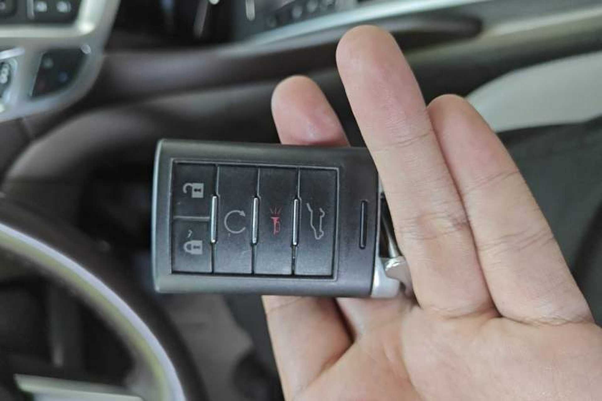 Used Cadillac SRX 2012 3.0L Leading Model Vehicle Key