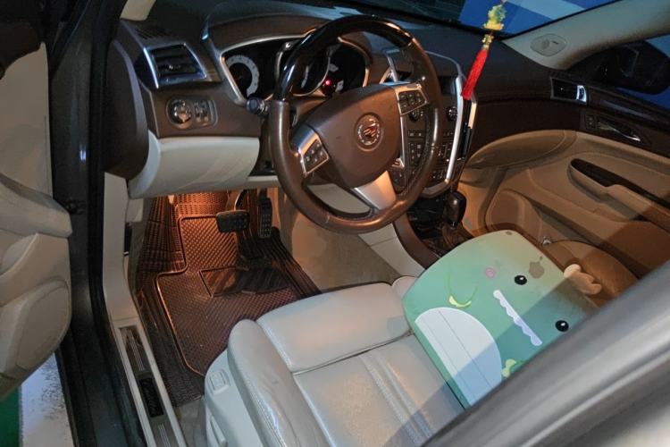 Used Cadillac SRX 2012 3.0L Elite Edition Center Console