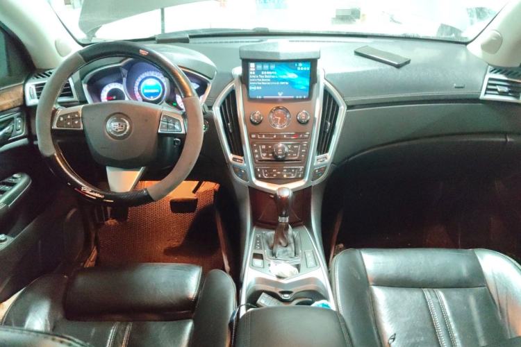 Used Cadillac SRX 2012 3.0L Leading Model Center Console