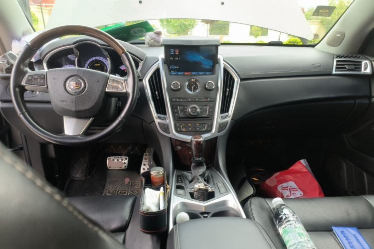 Used Cadillac SRX 2012 3.0L Leading Model Center Console