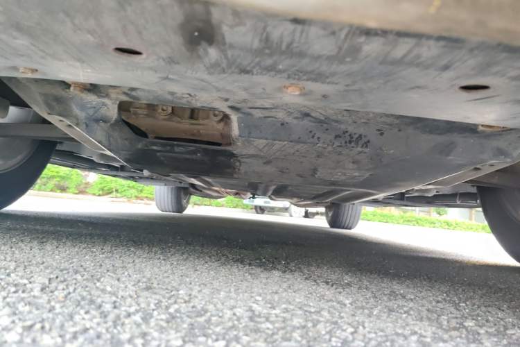 Used Cadillac SRX 2012 3.0L Elite Edition Chassis Front