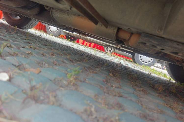 Used Cadillac SRX 2012 3.0L Comfort Model Chassis Front Right