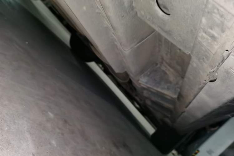 Used Cadillac SRX 2012 3.0L Elite Edition Chassis Rear Right