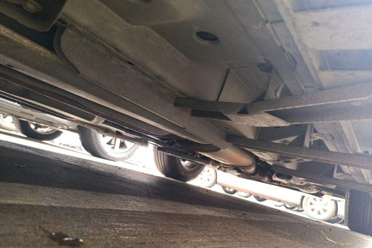 Used Cadillac SRX 2012 3.0L Elite Edition Chassis Rear Right