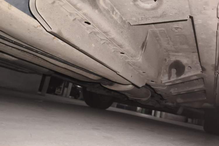 Used Cadillac SRX 2012 3.0L Elite Edition Chassis Rear Right