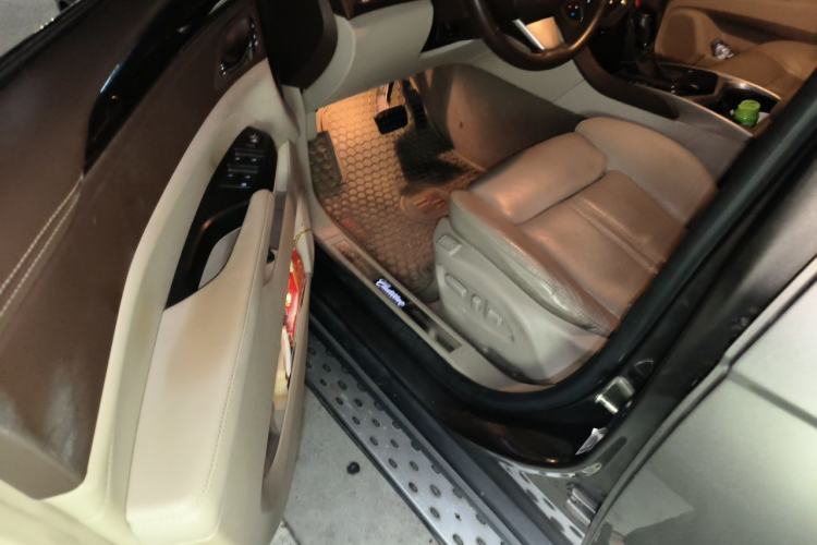 Used Cadillac SRX 2012 3.0L Leading Model Driver Seat