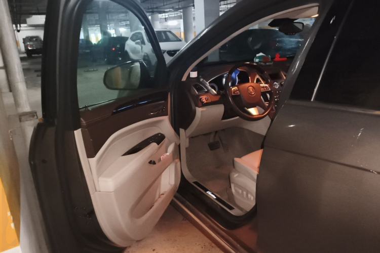 Used Cadillac SRX 2012 3.0L Elite Edition Driver Seat