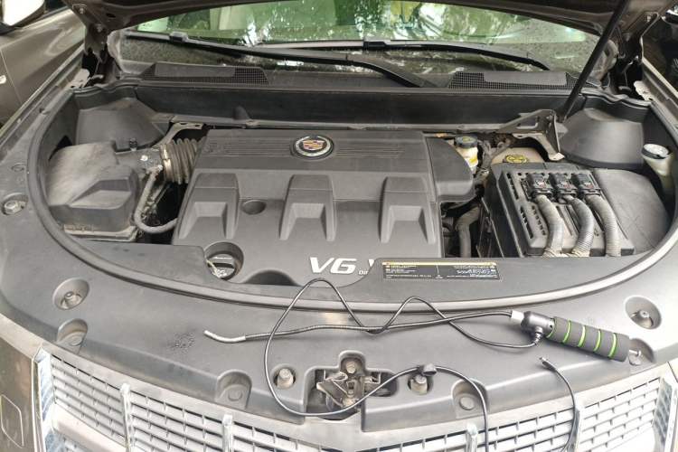 Used Cadillac SRX 2012 3.0L Elite Edition Engine Bay