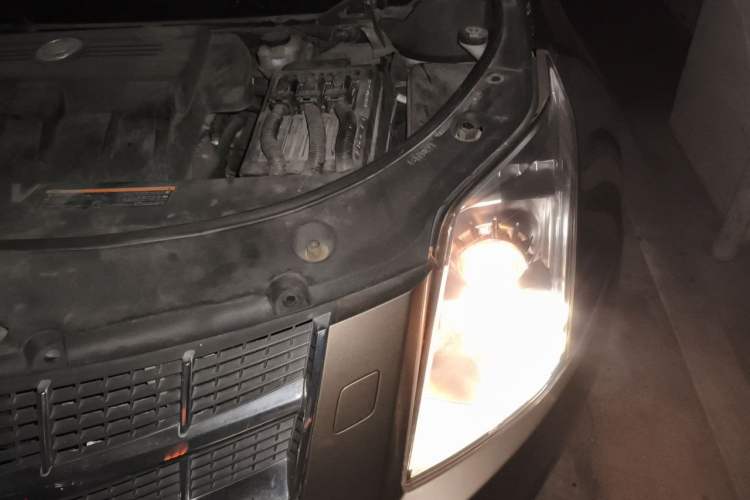 Used Cadillac SRX 2012 3.0L Elite Edition Engine Bay Left